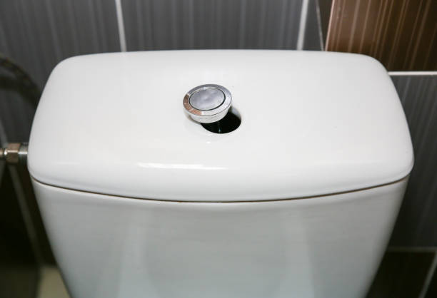 Toilet bowl with sparkling clean under-rim area thanks to powerful cleaner
